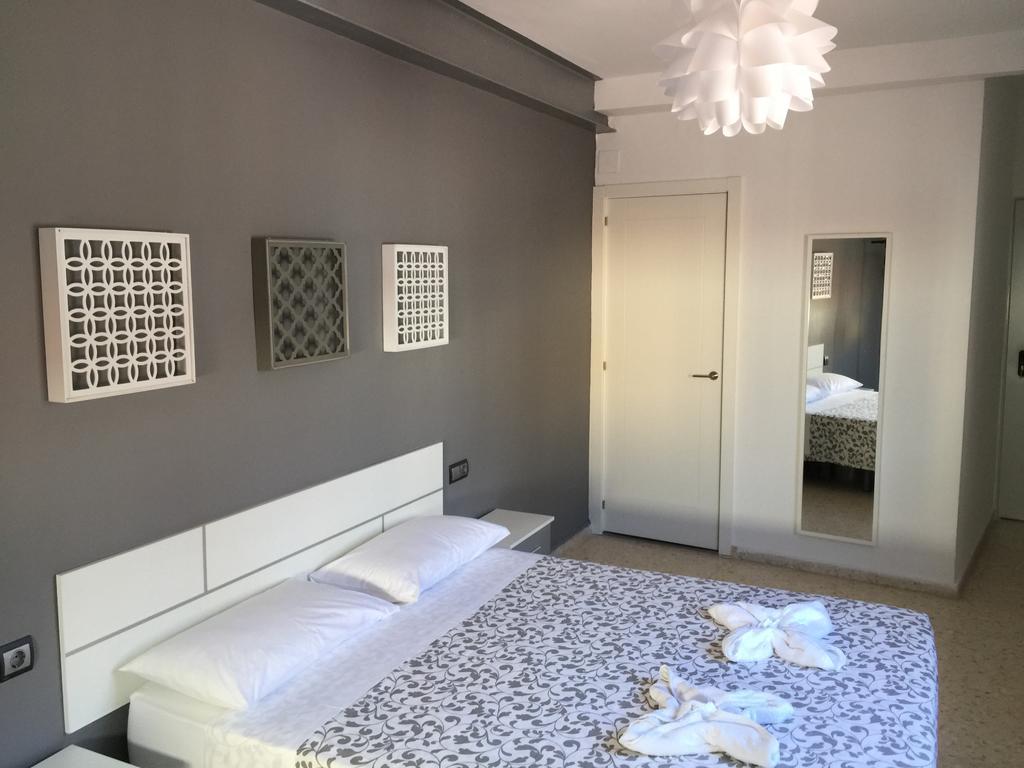 Pension Las Setas Sevilla Exteriör bild