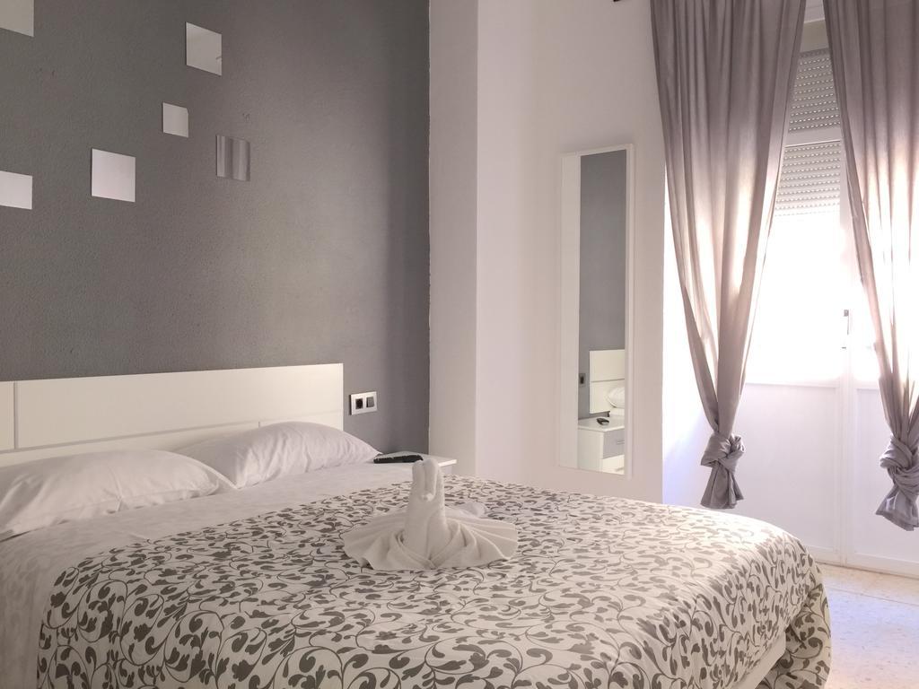 Pension Las Setas Sevilla Exteriör bild